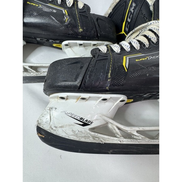 CCM Super Tacks 9380 Senior Ice Hockey Skates Size 8 D Black SK9380 main image 7